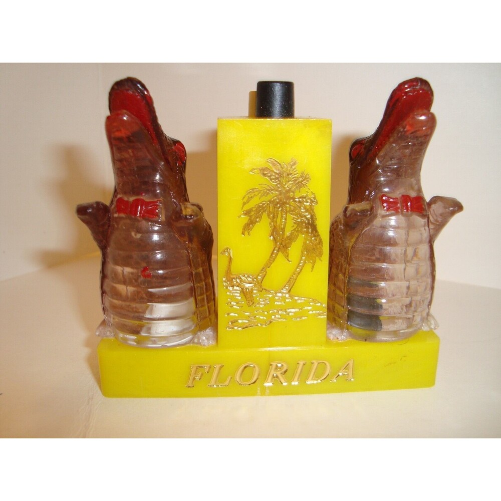 Florida Alligator Salt and Pepper Shakers Plastic Souvenir 2 1/2" Yellow Vintage - Picture 1 of 5